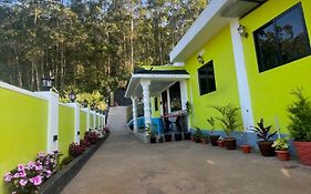 Mountain Cheers Munnar
